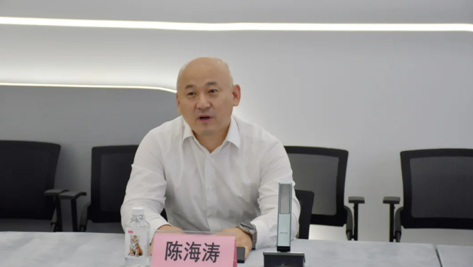 中国联通智慧教育军团总经理陈海涛讲话